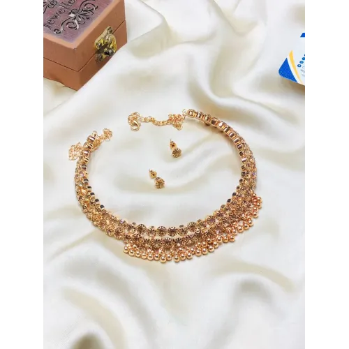 Elegant Gold-Plated Necklace & Earrings Set – Traditional Bridal Jewelry