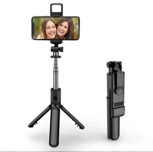 4 in 1 selfie stick trypod with light&Bluetooth foldable&extendable